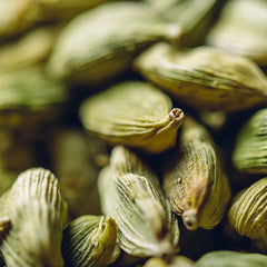 Green Cardamom Whole | Sabut Hari Elaichi | Green Elaichi | Khadi Elachi | 8 mm Bold Cardamon - The Natures Palm